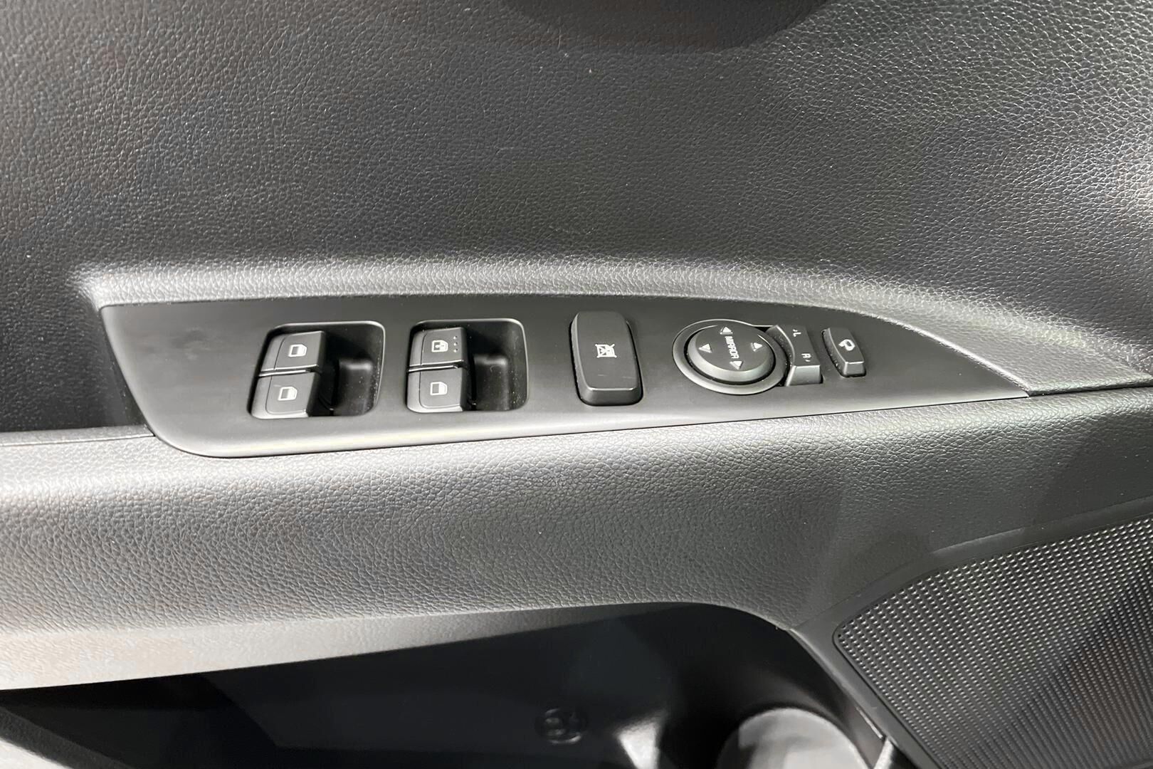 Kia Rio iso kuva 25
