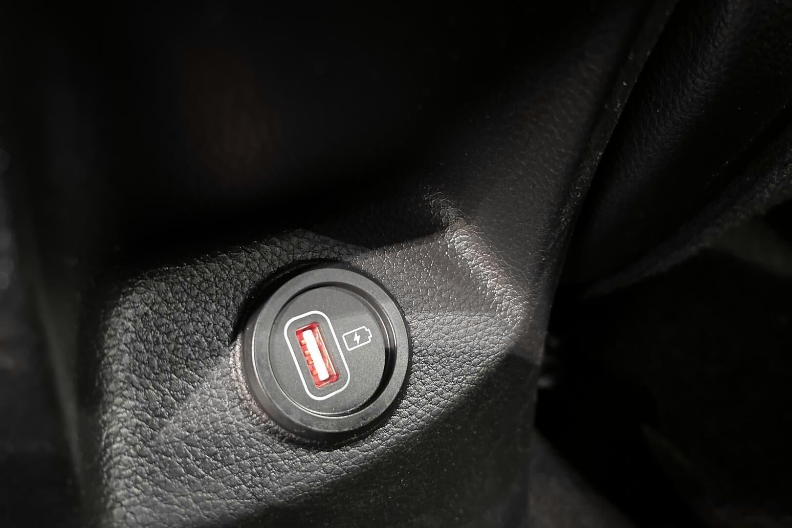 Kia Rio iso kuva 26