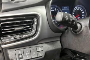 Kia Stonic esikatselu 18