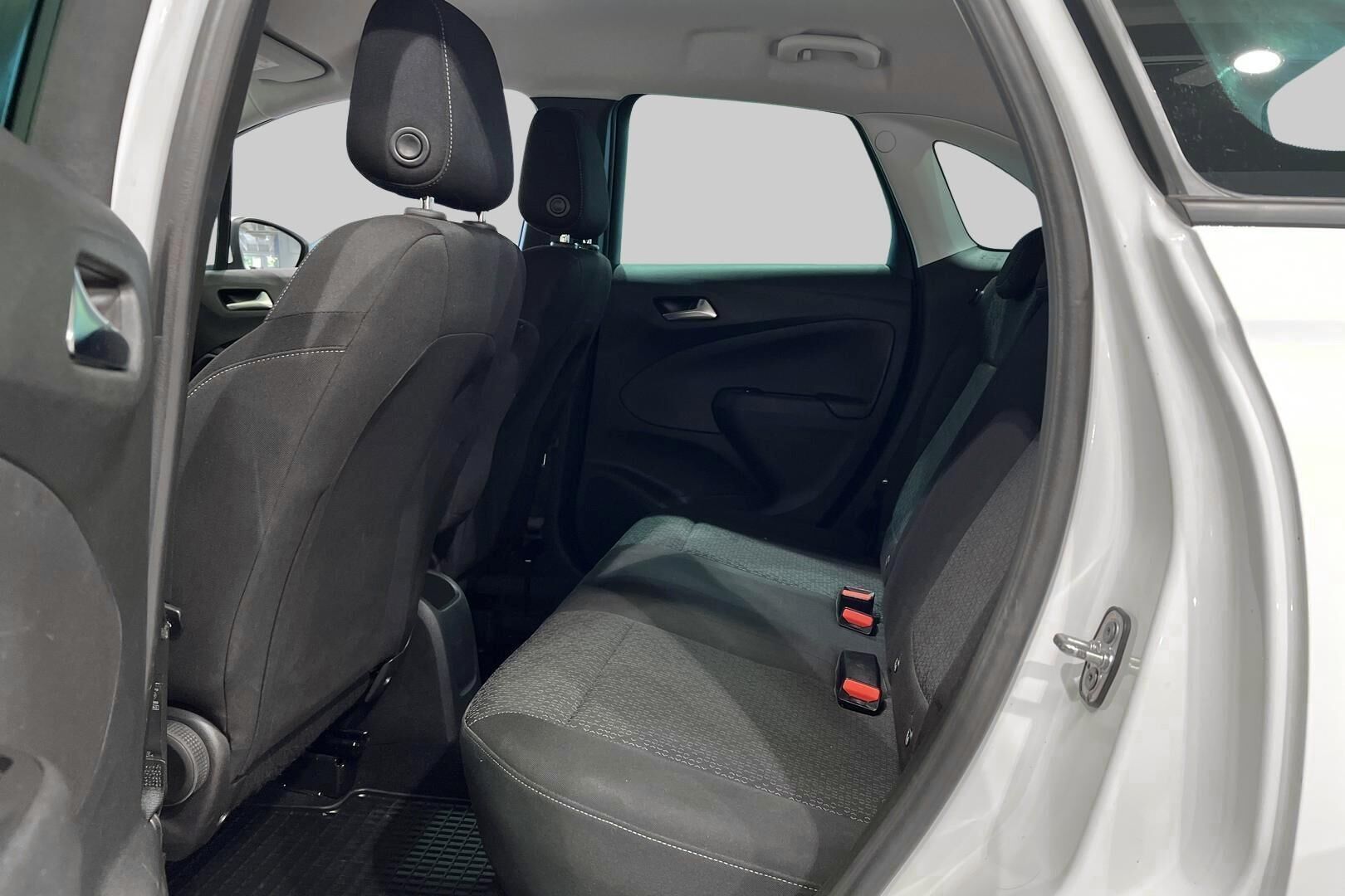 Opel Crossland X iso kuva 10