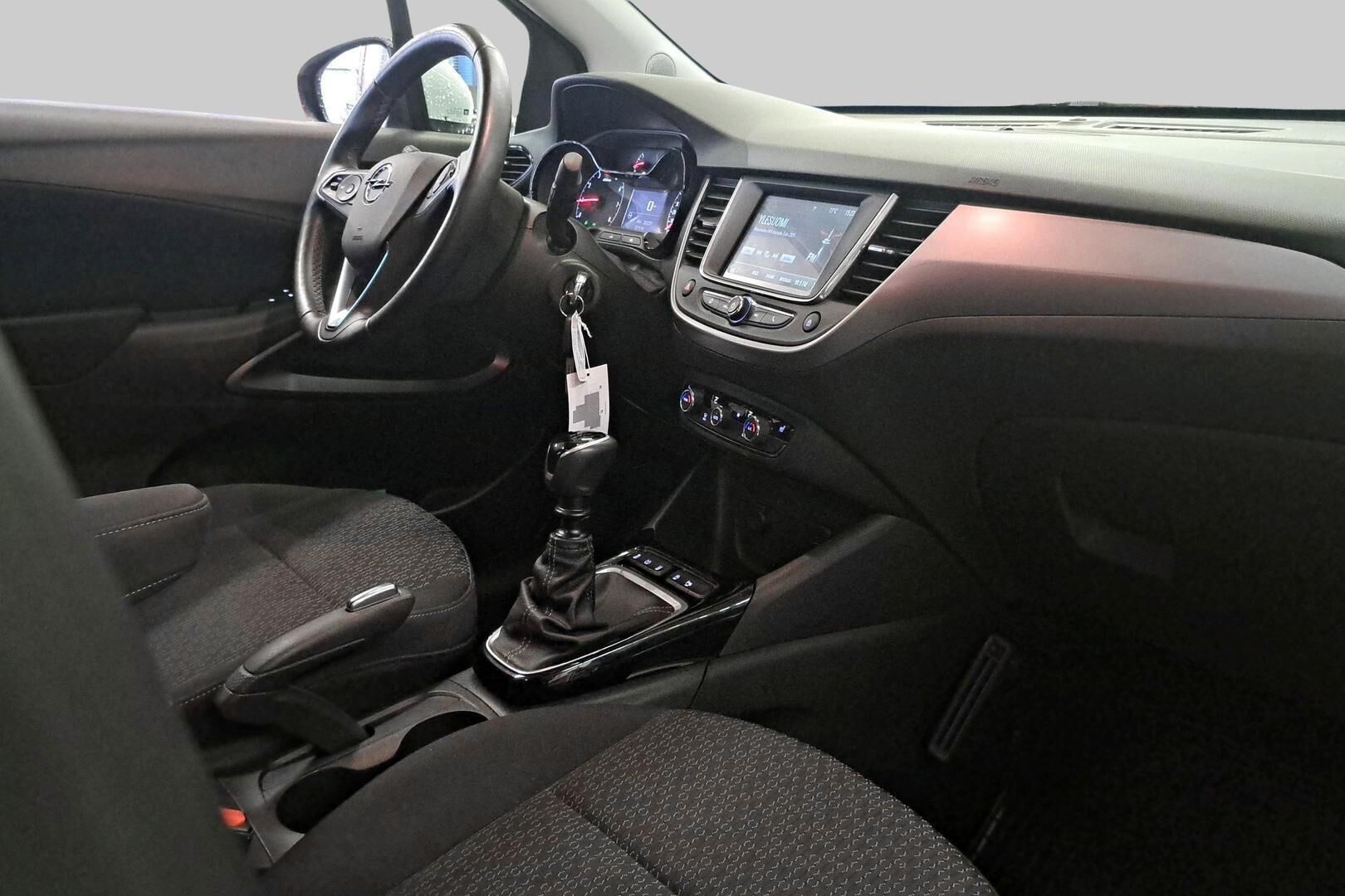 Opel Crossland X iso kuva 4