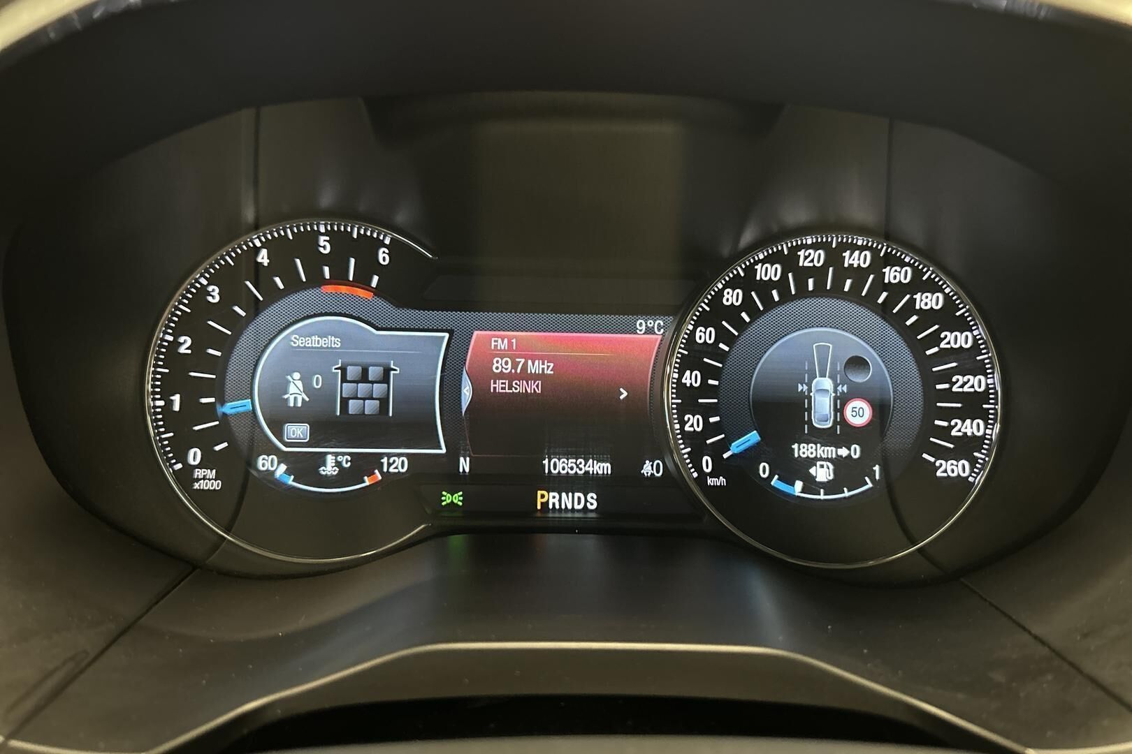 Ford S-Max iso kuva 18