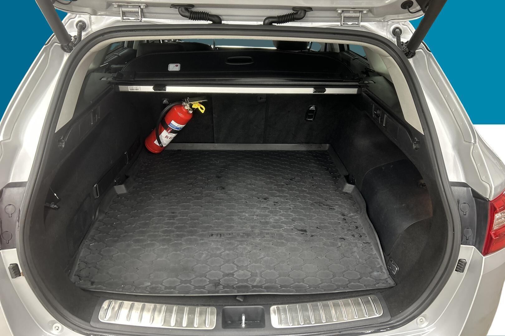 Kia Optima iso kuva 12