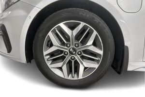 Kia Optima esikatselu 13