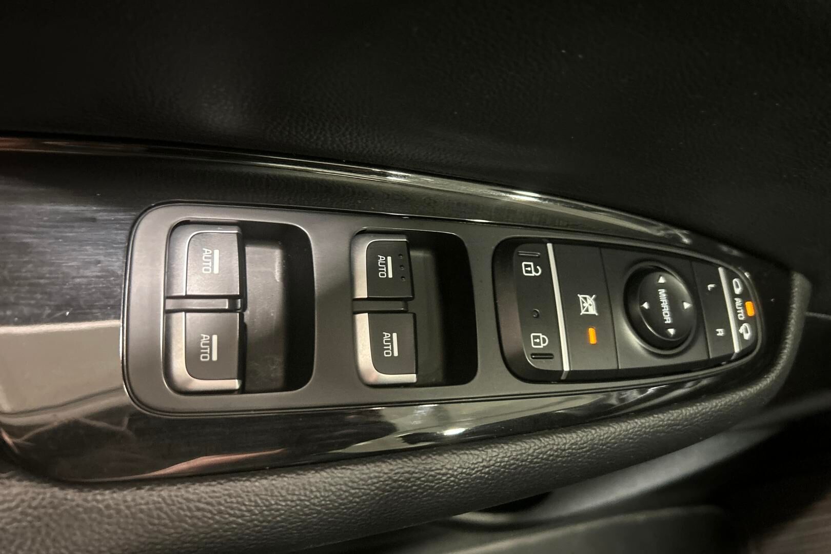 Kia Optima iso kuva 19
