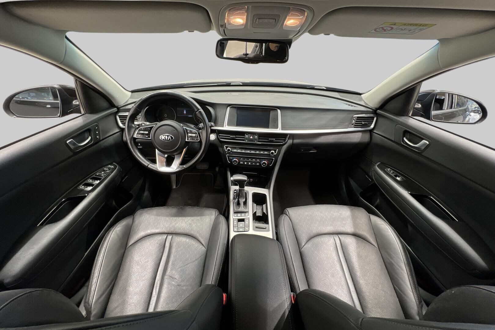 Kia Optima iso kuva 10