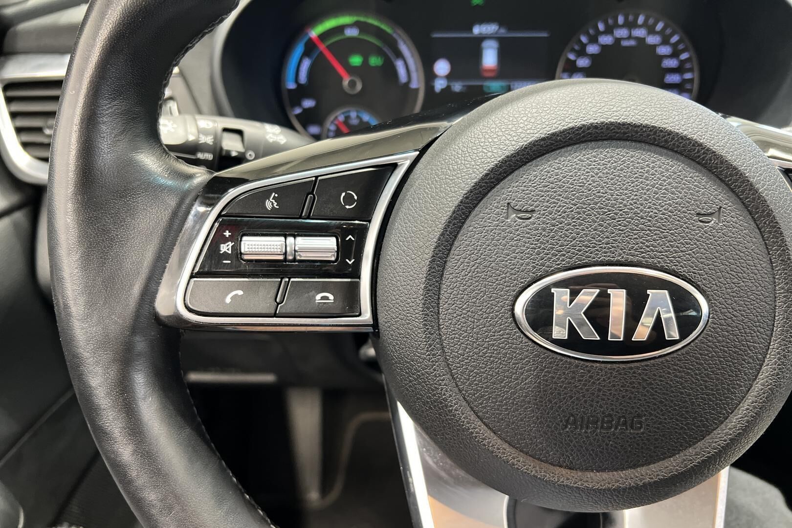 Kia Optima iso kuva 35