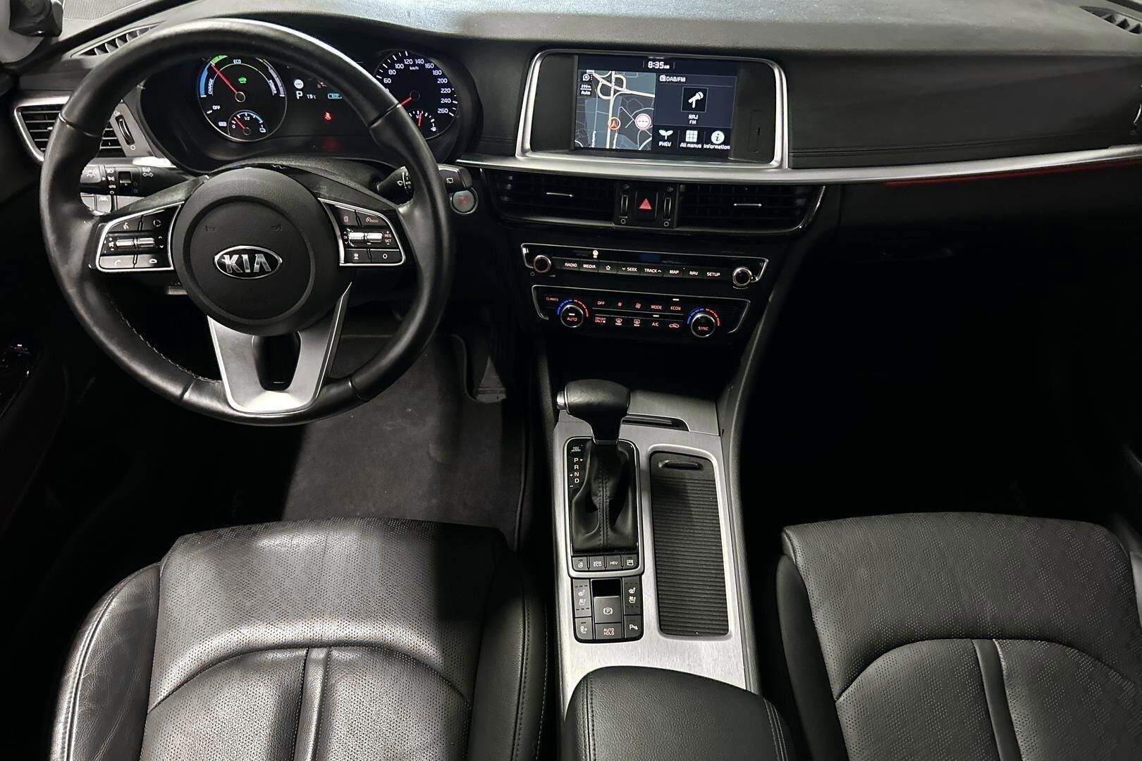 Kia Optima iso kuva 9