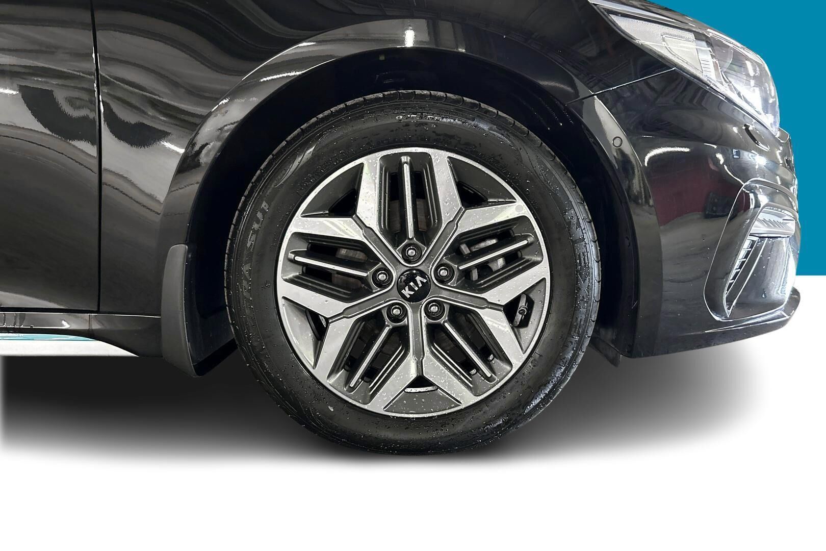 Kia Optima iso kuva 26
