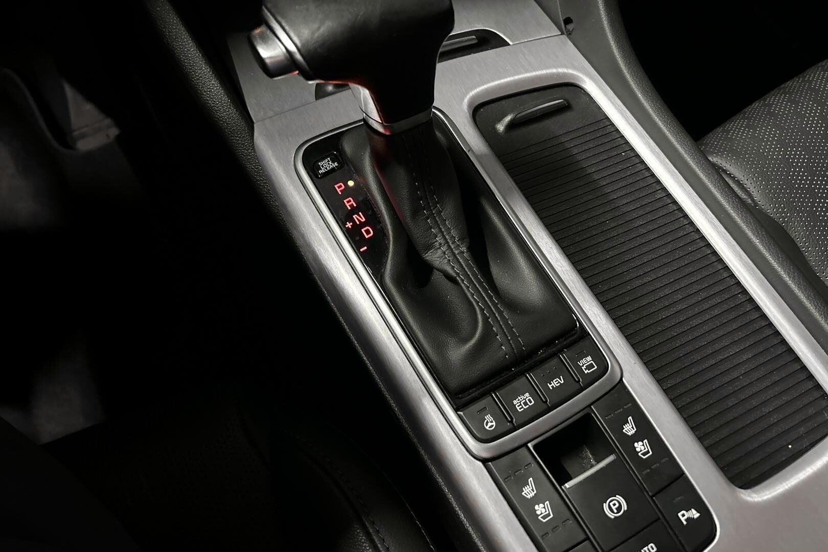 Kia Optima iso kuva 27