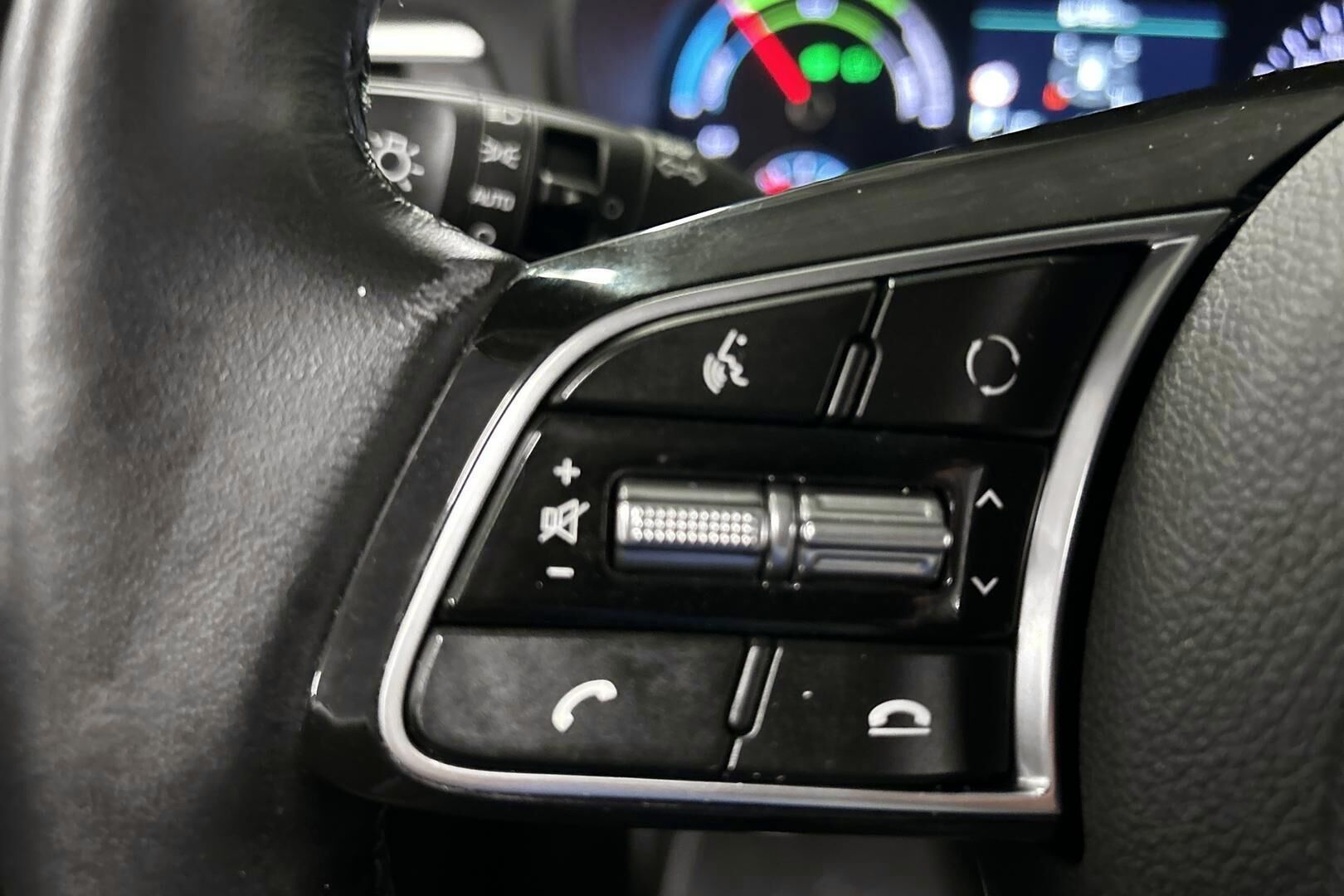 Kia Optima iso kuva 18