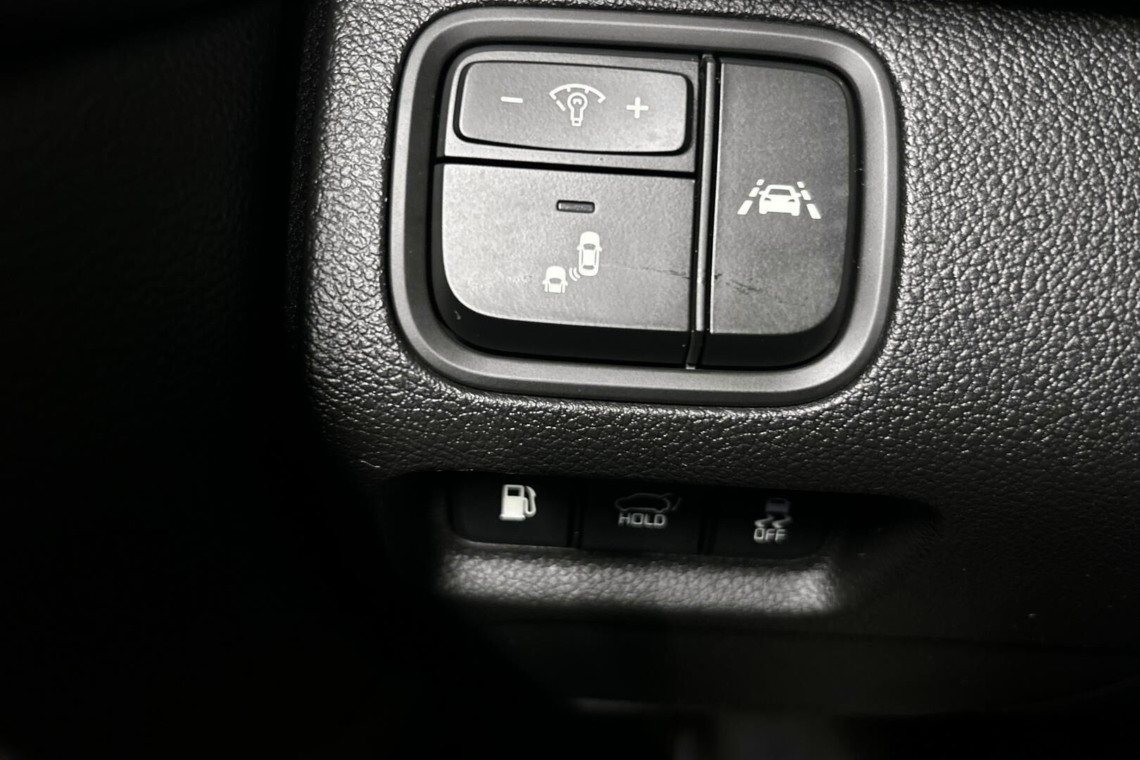 Kia Optima iso kuva 19