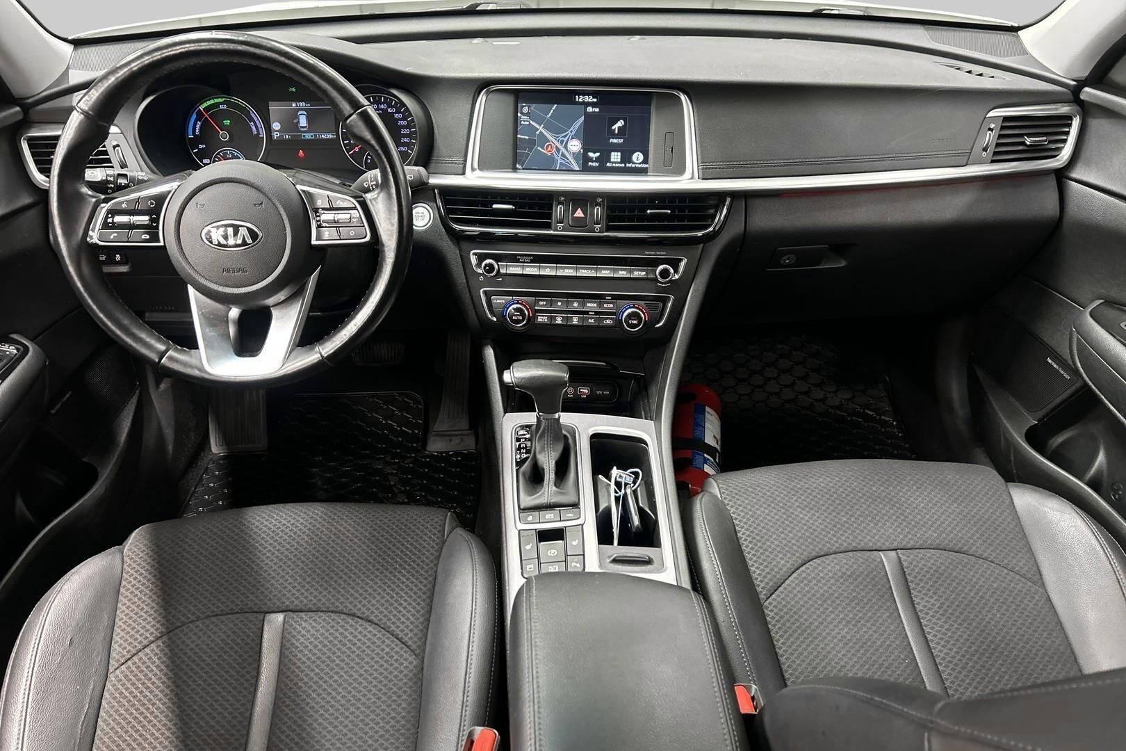 Kia Optima iso kuva 11