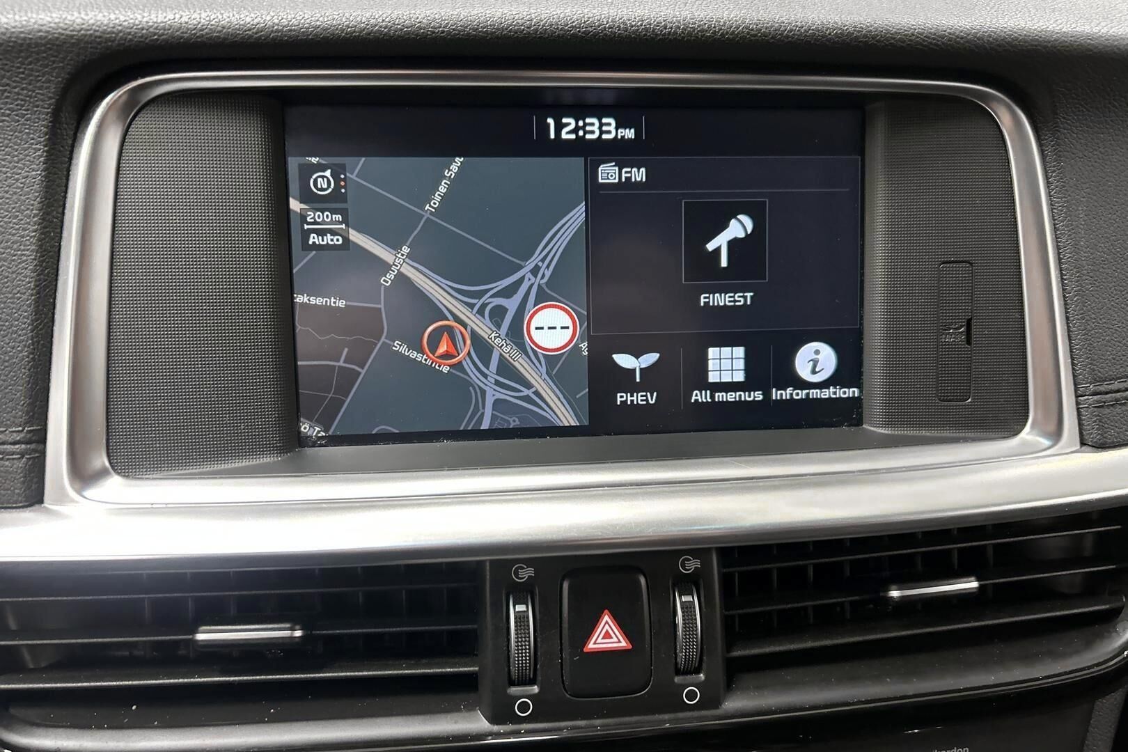 Kia Optima iso kuva 15