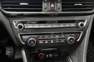 Kia Optima esikatselu 16