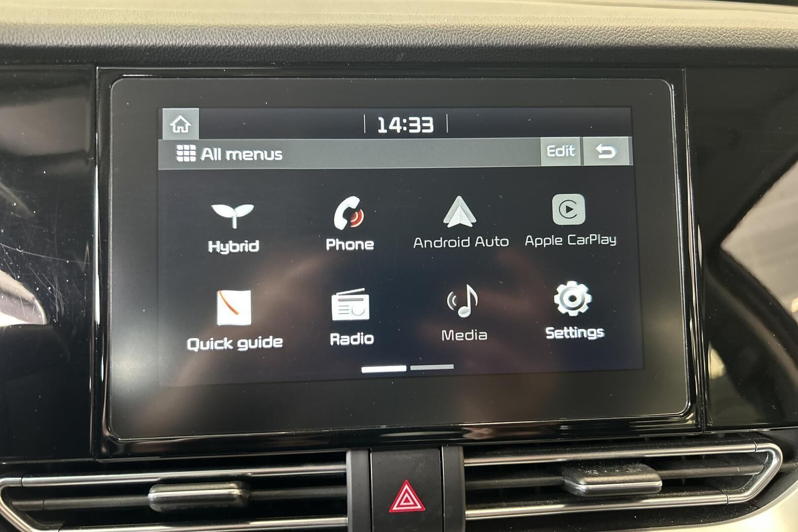 Kia Niro iso kuva 12