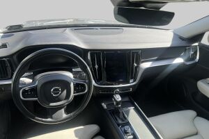 Volvo V60 Cross Country esikatselu 2