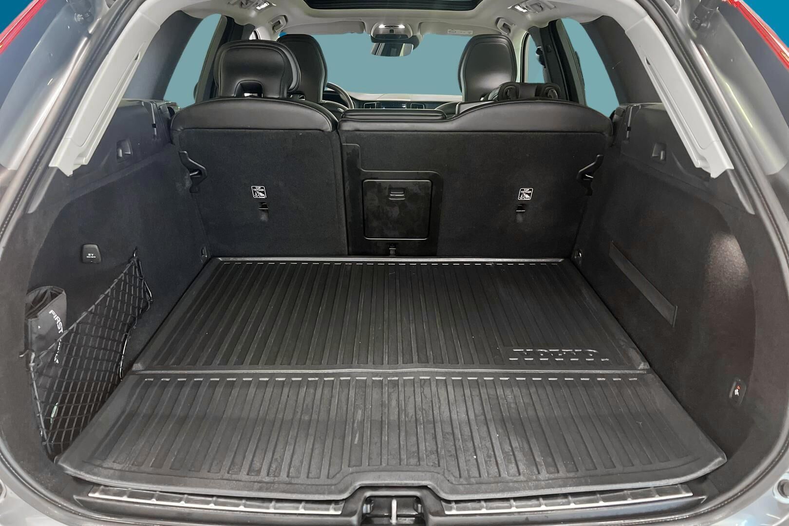 Volvo XC60 iso kuva 11