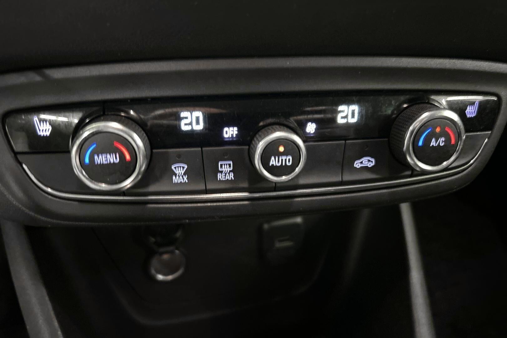 Opel Crossland X iso kuva 22