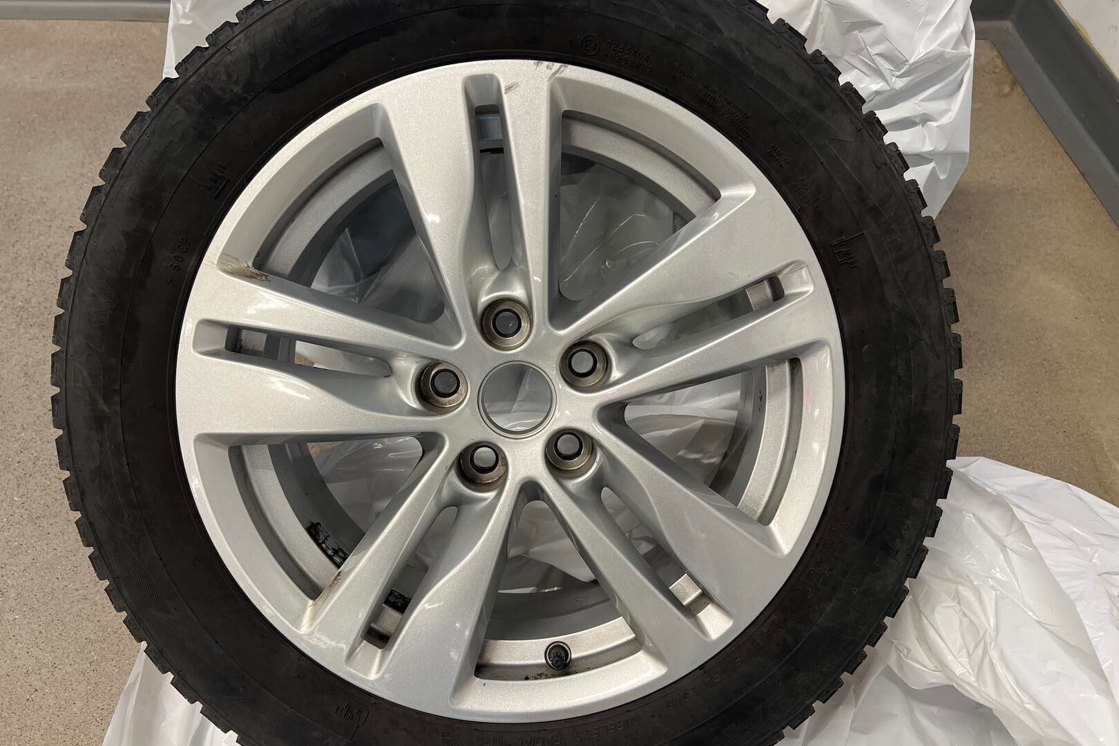 Opel Astra iso kuva 18
