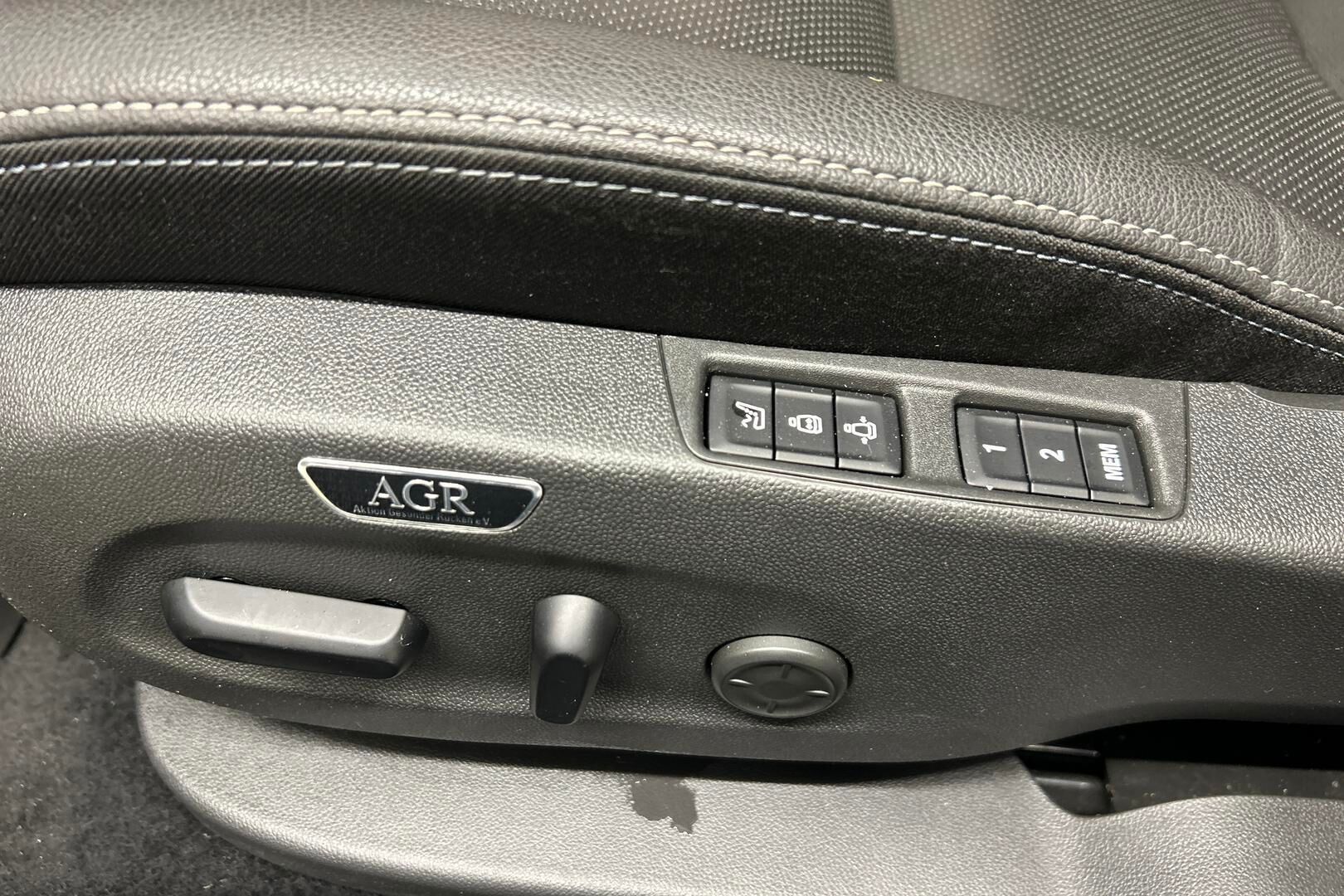 Opel Astra iso kuva 14