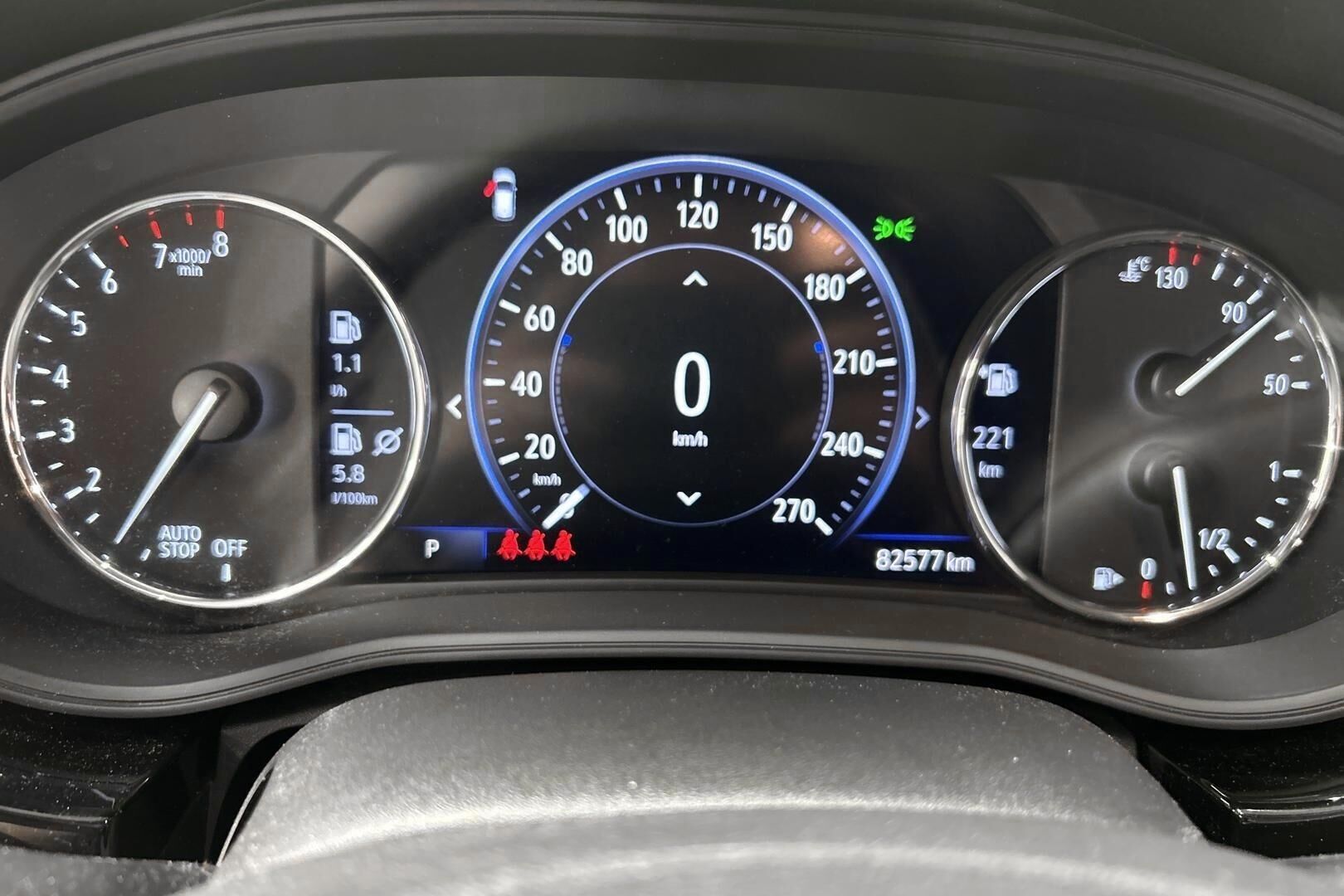 Opel Astra iso kuva 18