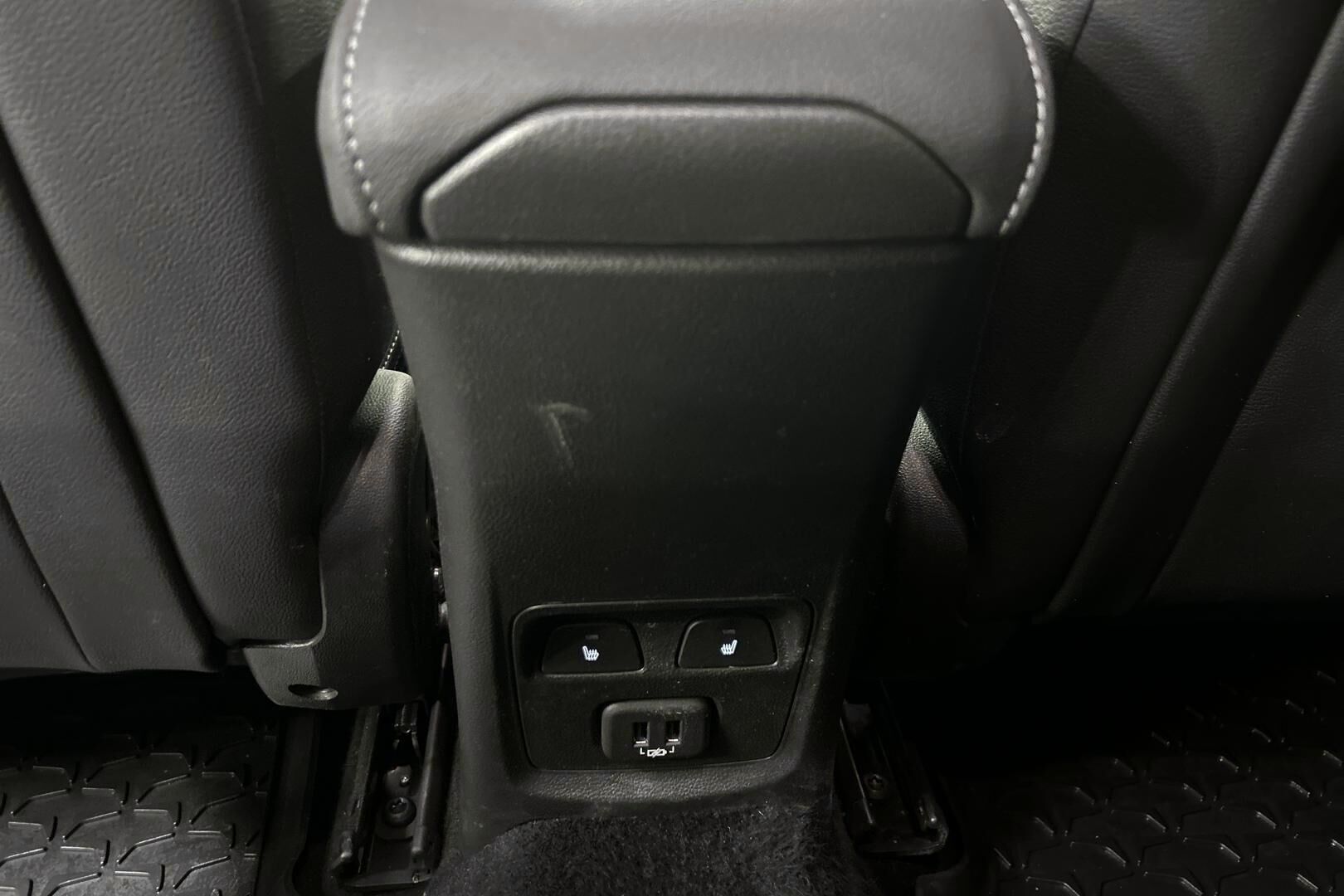 Opel Astra iso kuva 24
