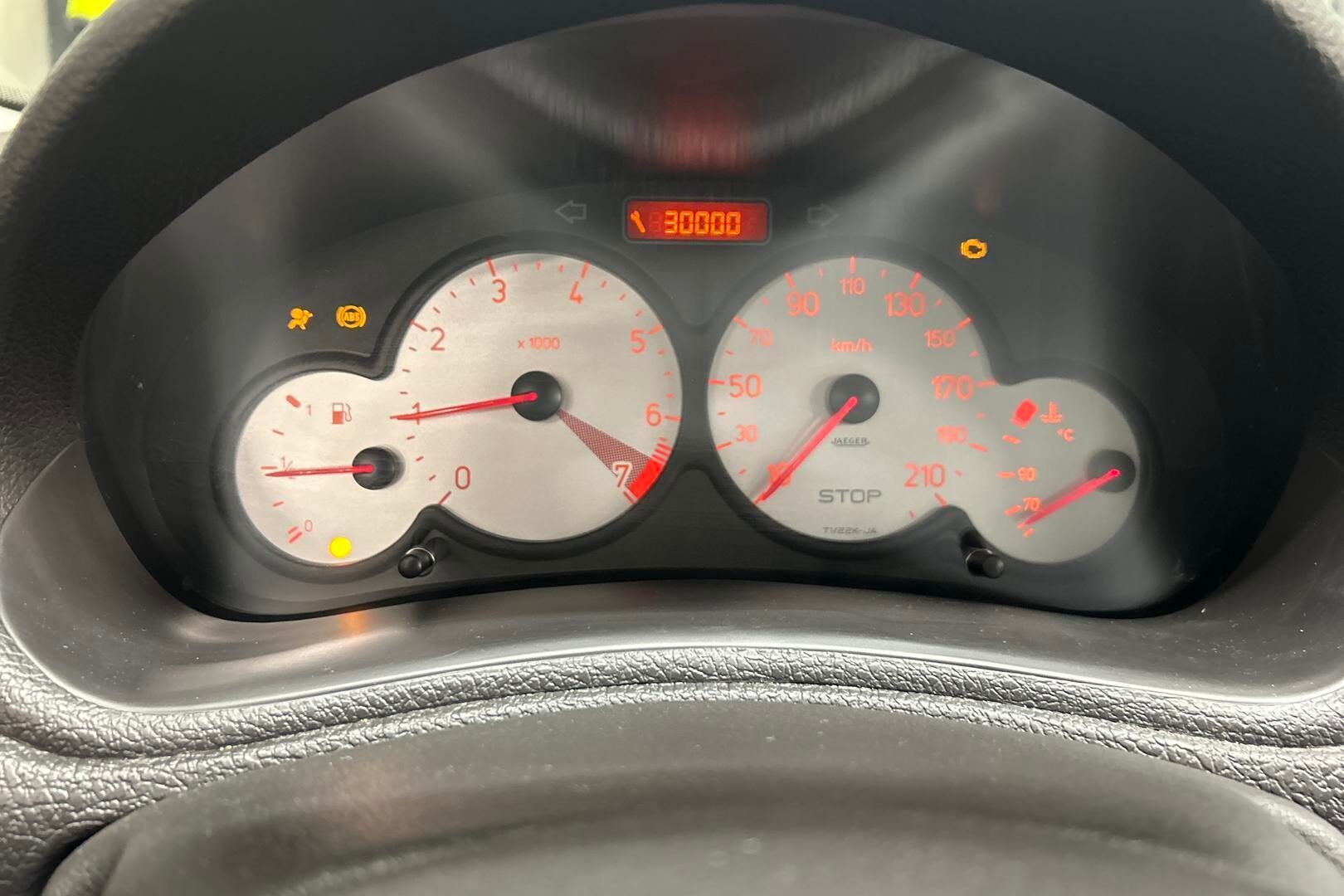 Peugeot 206 iso kuva 13