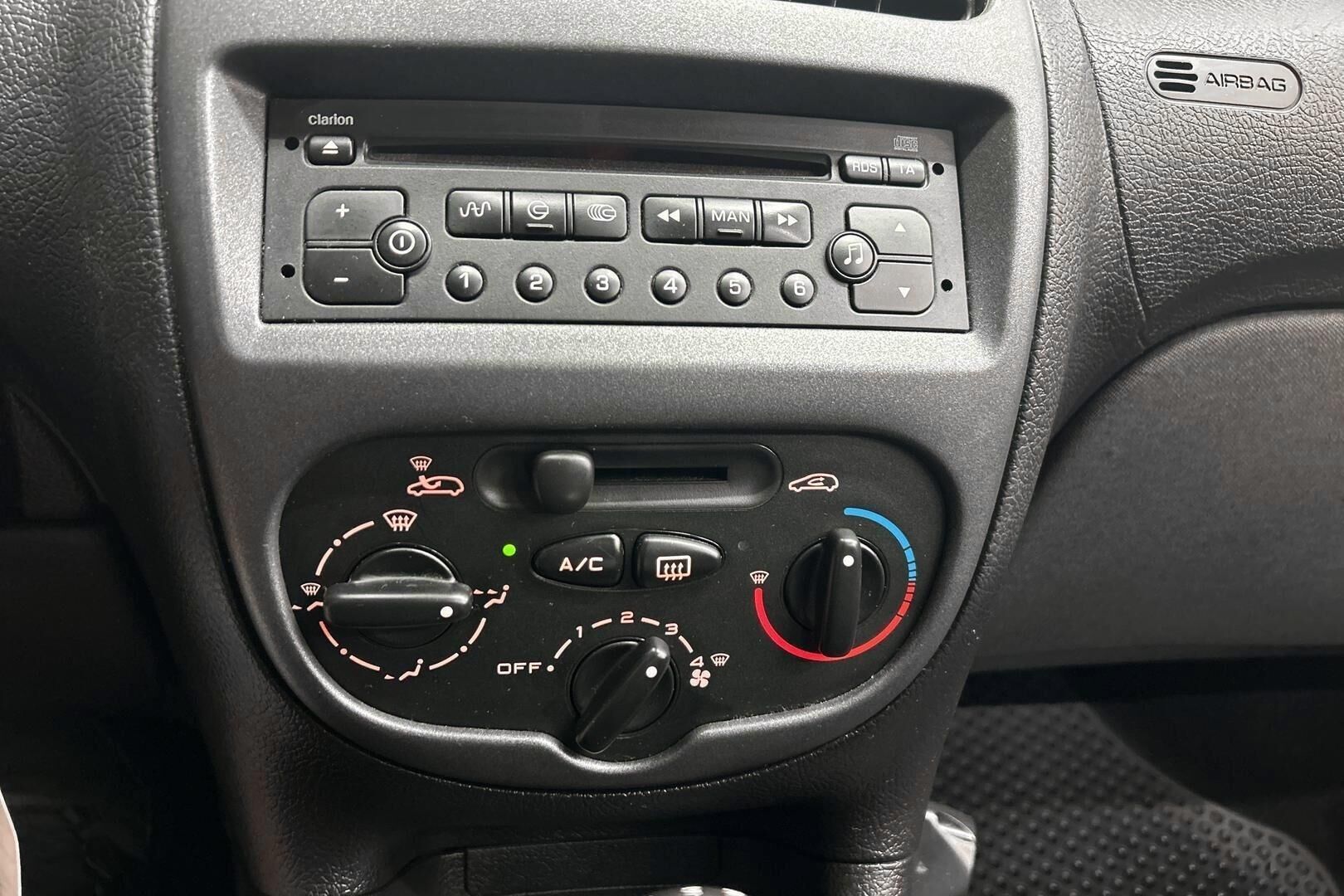 Peugeot 206 iso kuva 15
