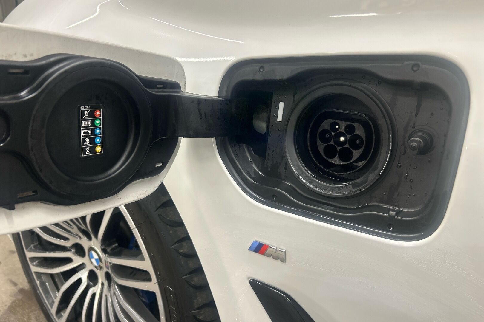 BMW 5-sarja iso kuva 21
