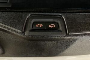 BMW X5 esikatselu 13