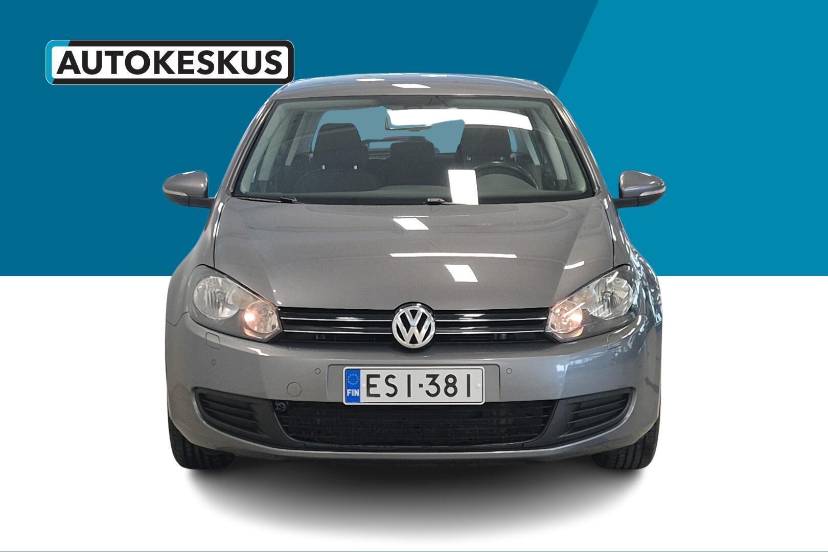 Volkswagen Golf iso kuva 2