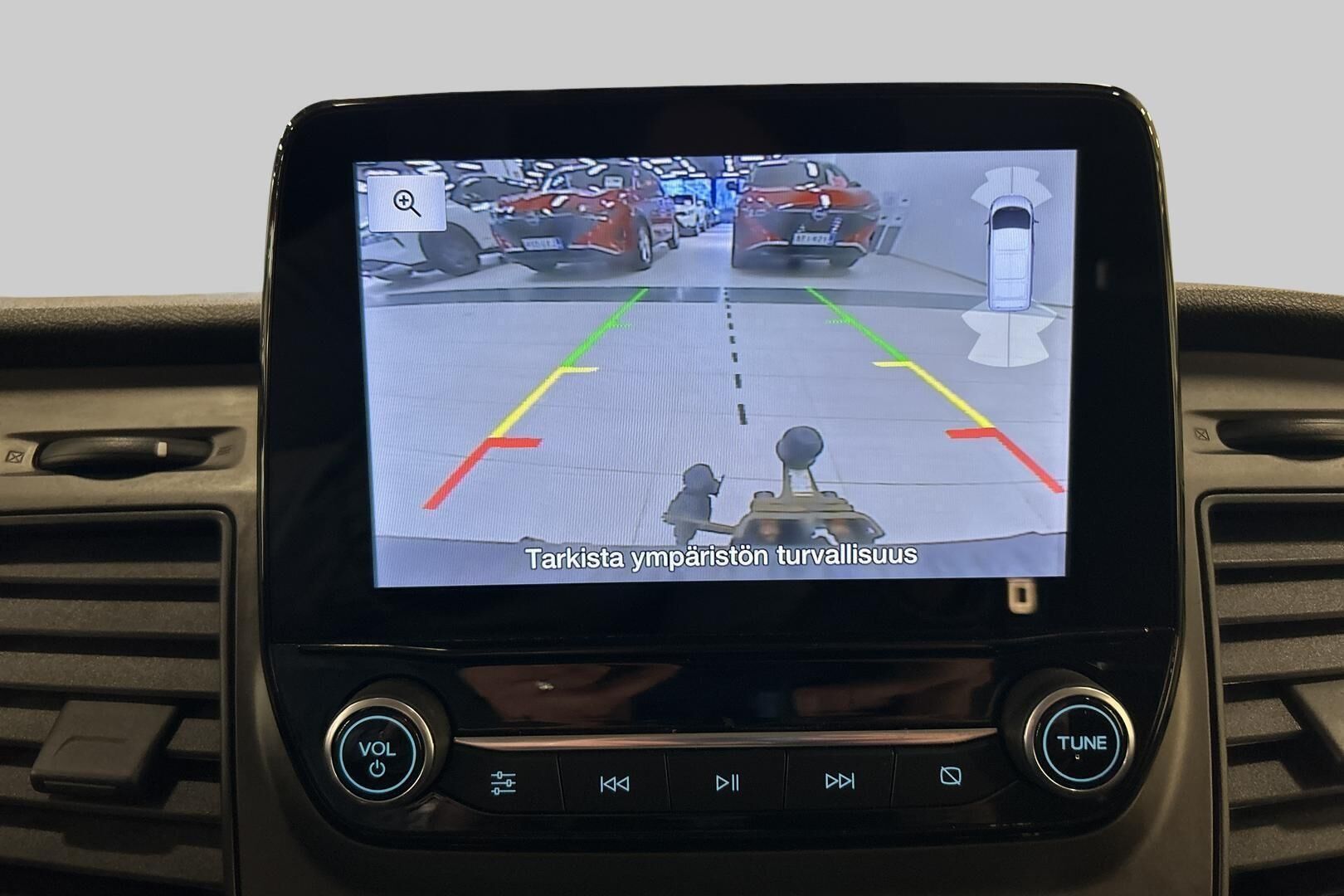 Ford Transit Custom iso kuva 24