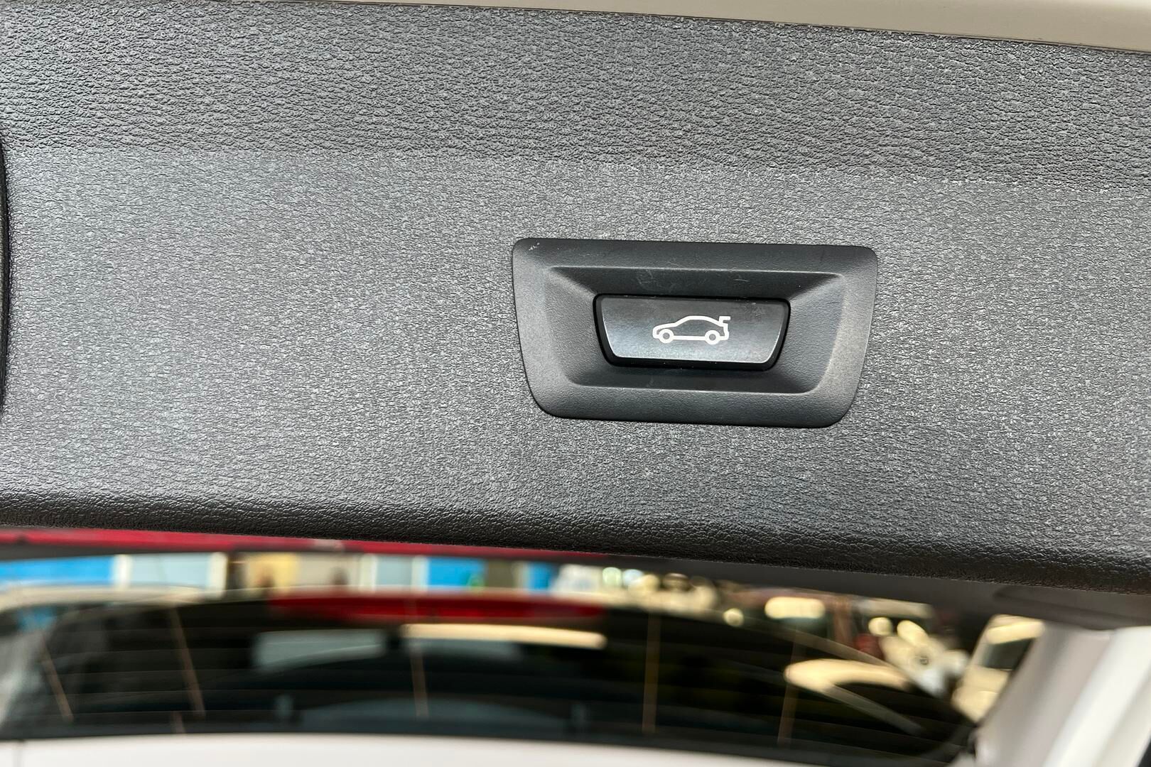 BMW X1 iso kuva 13
