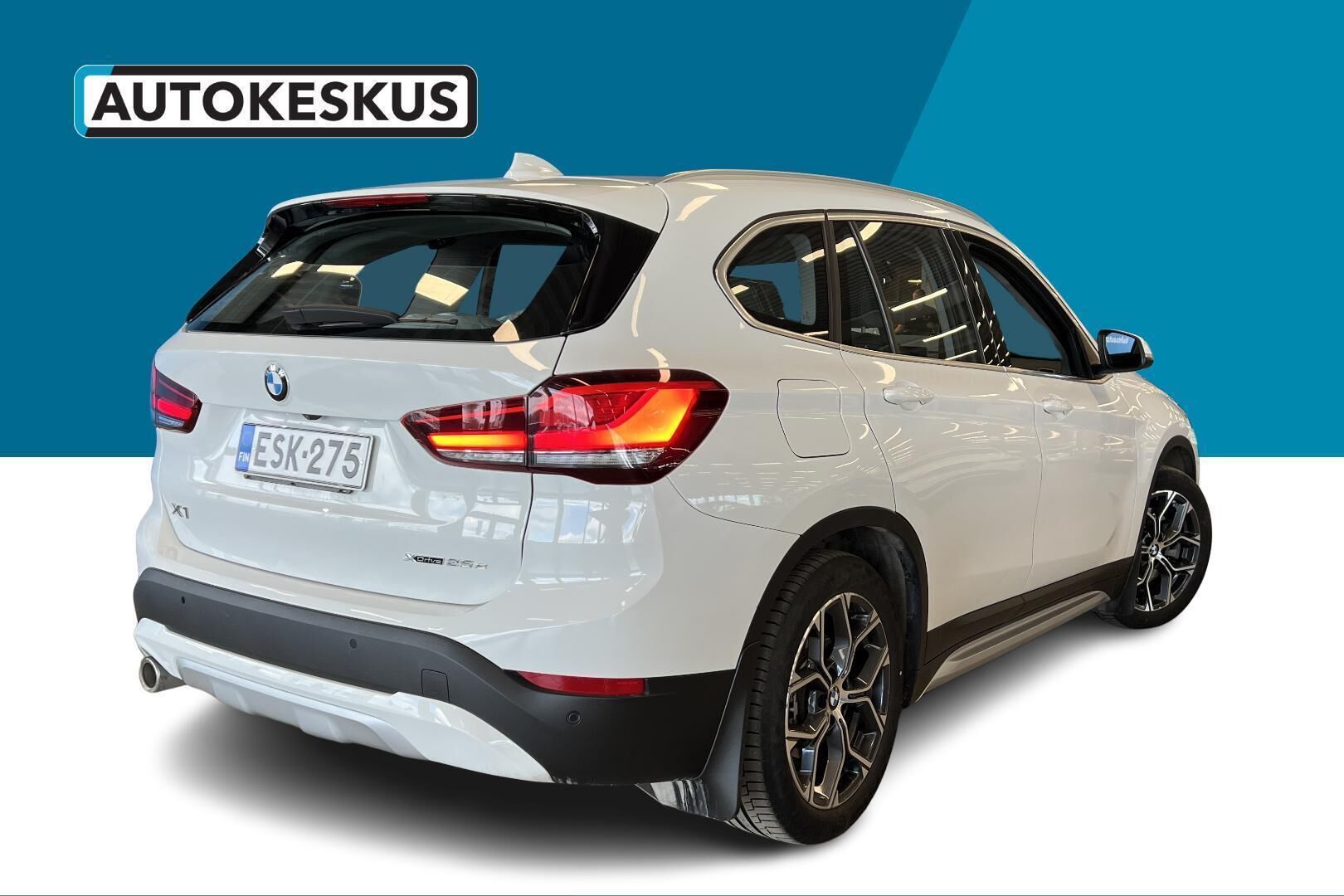 BMW X1 iso kuva 4