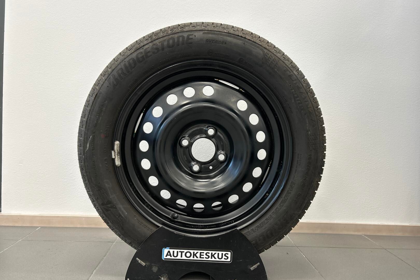 NISSAN Micra iso kuva 15