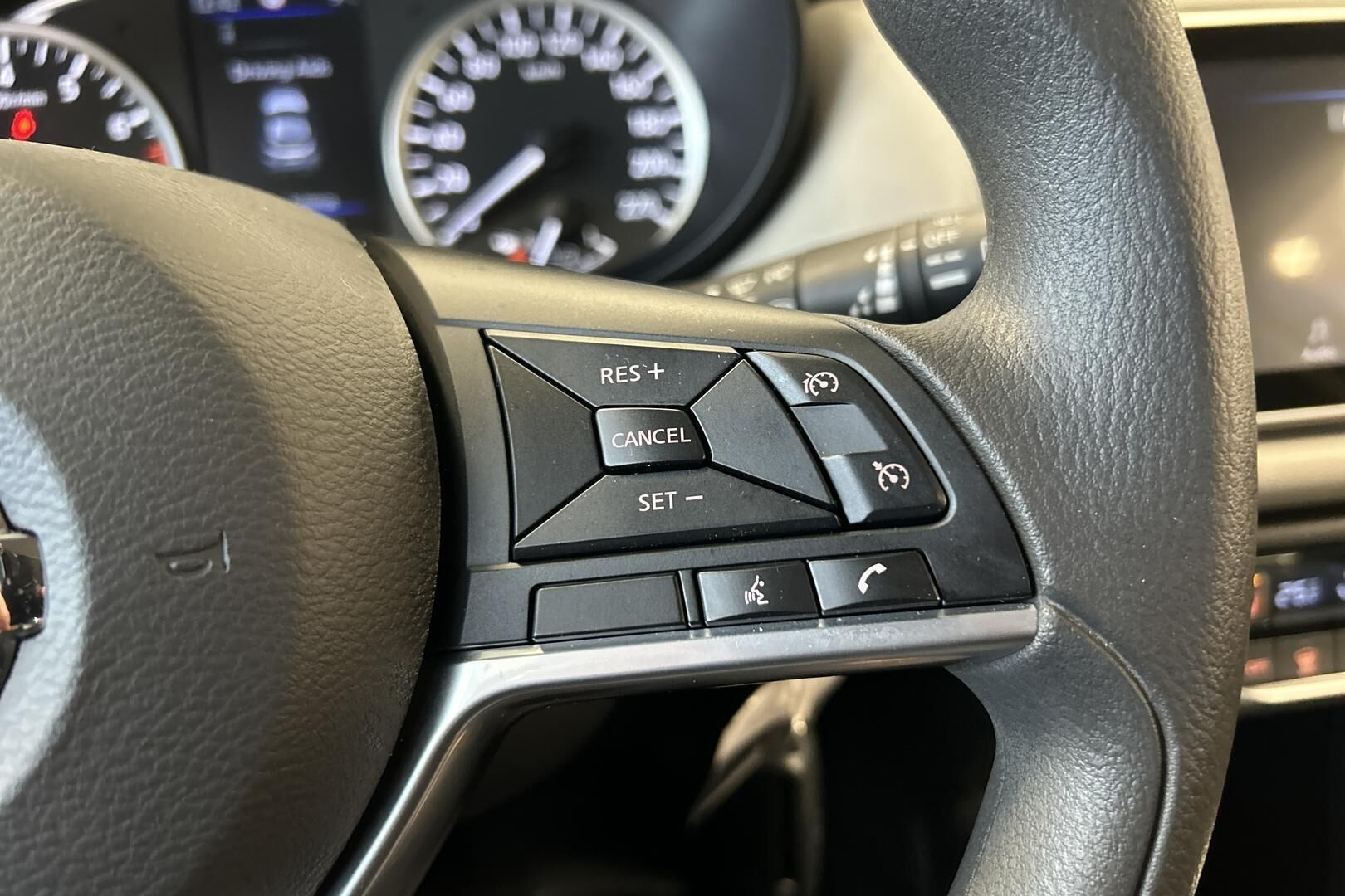 NISSAN Micra iso kuva 17