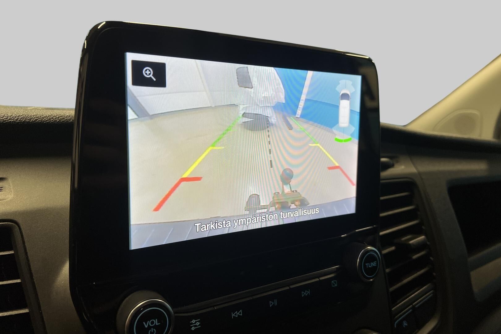 Ford Transit Custom iso kuva 15