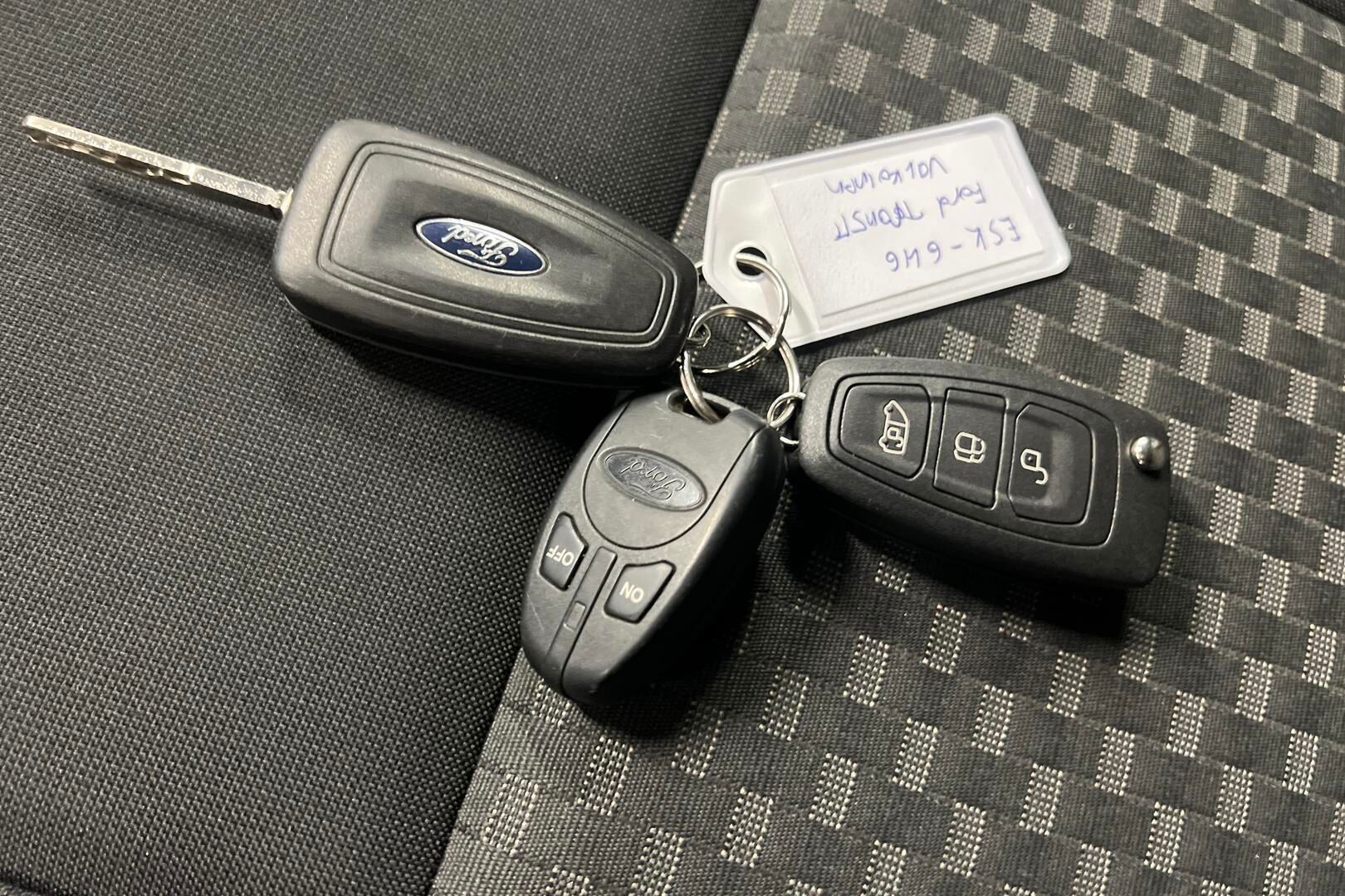 Ford Transit Custom iso kuva 16