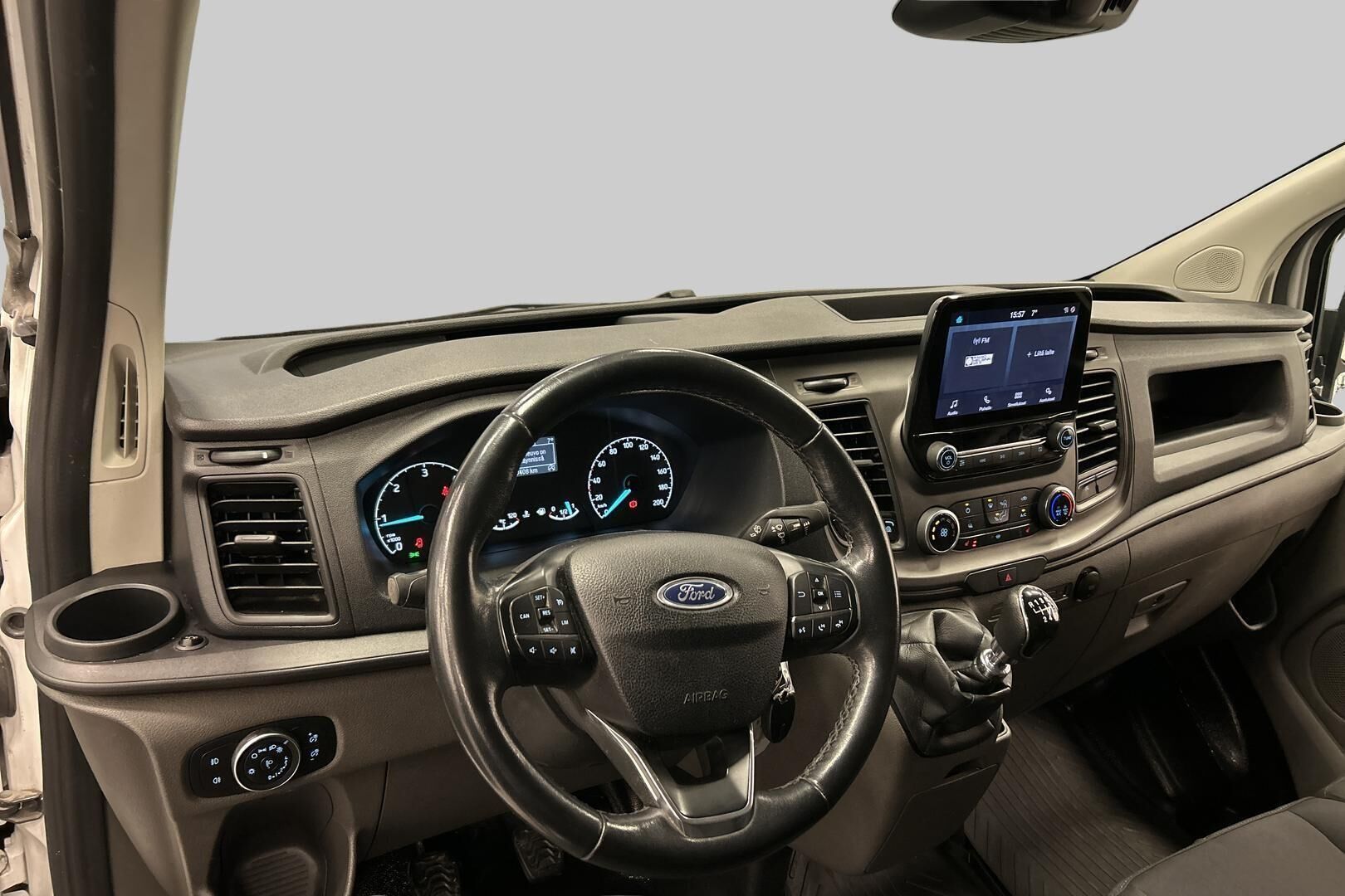 Ford Transit Custom iso kuva 10