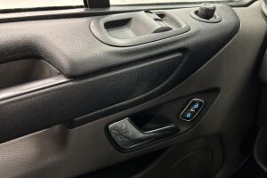 Ford Transit Custom esikatselu 28
