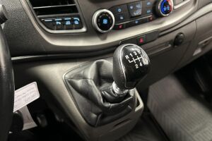 Ford Transit Custom esikatselu 23