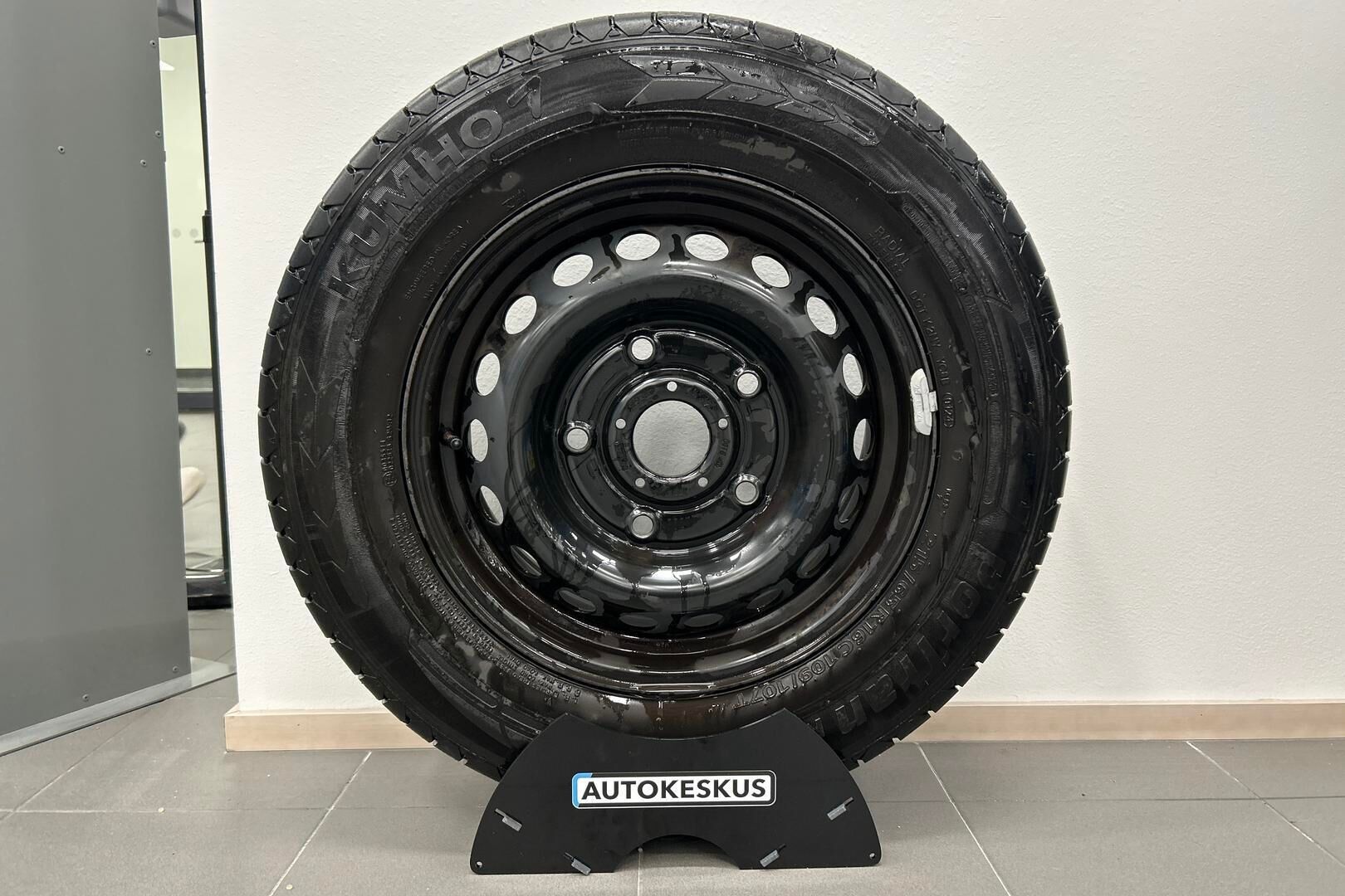 Ford Transit Custom iso kuva 27