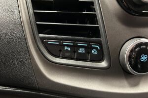 Ford Transit Custom esikatselu 24
