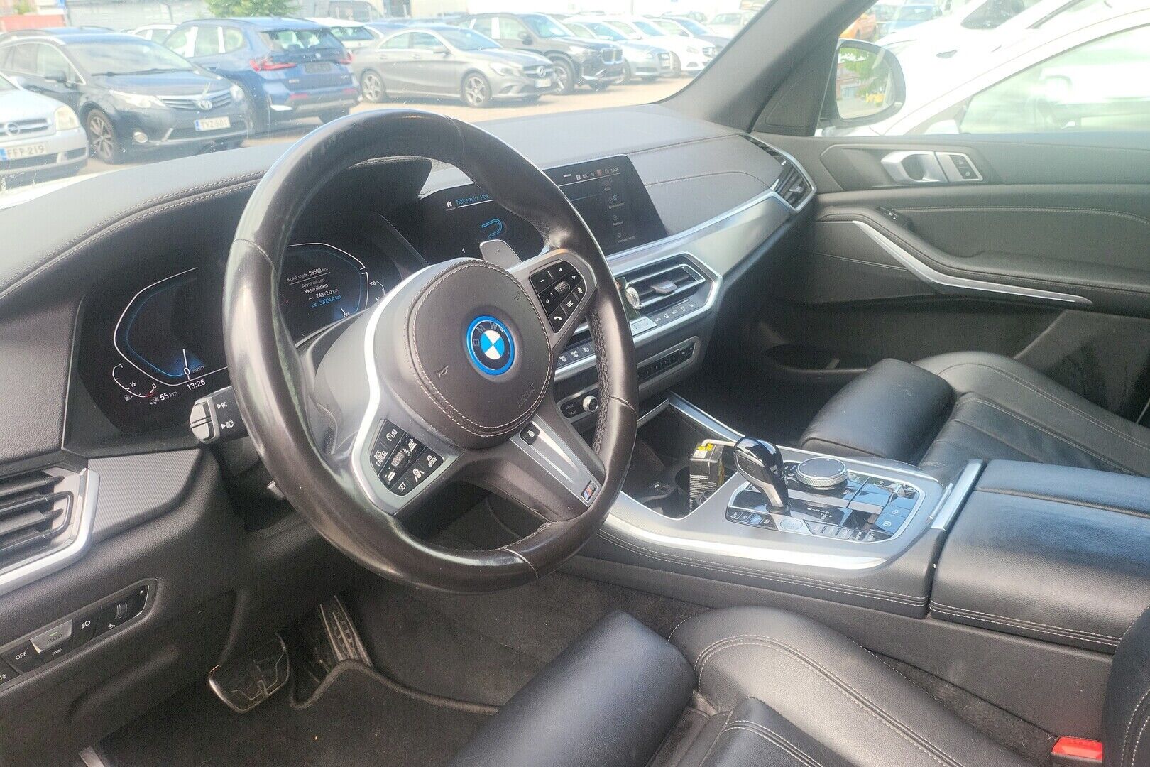 BMW X5 iso kuva 1