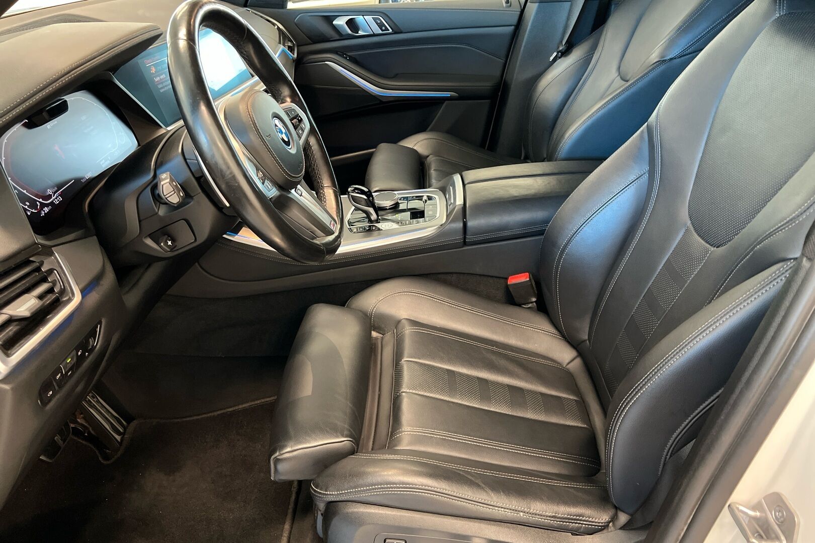 BMW X5 iso kuva 7