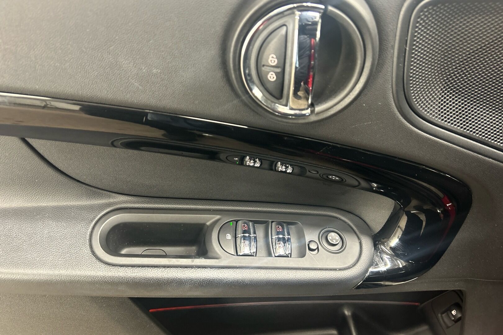 MINI Countryman iso kuva 22