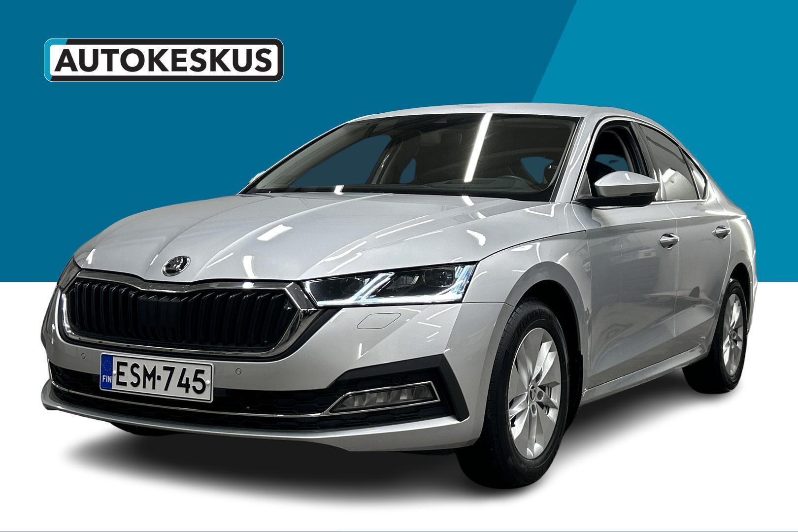 Skoda Octavia iso kuva 2