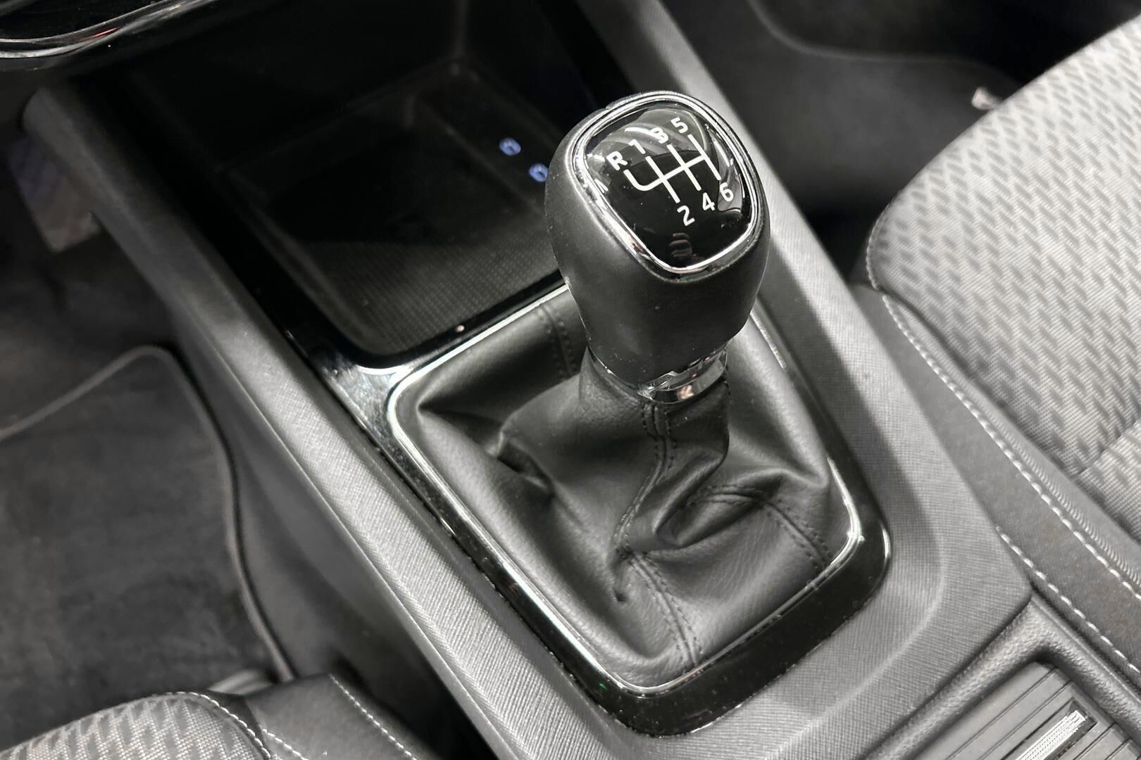 Skoda Octavia iso kuva 25