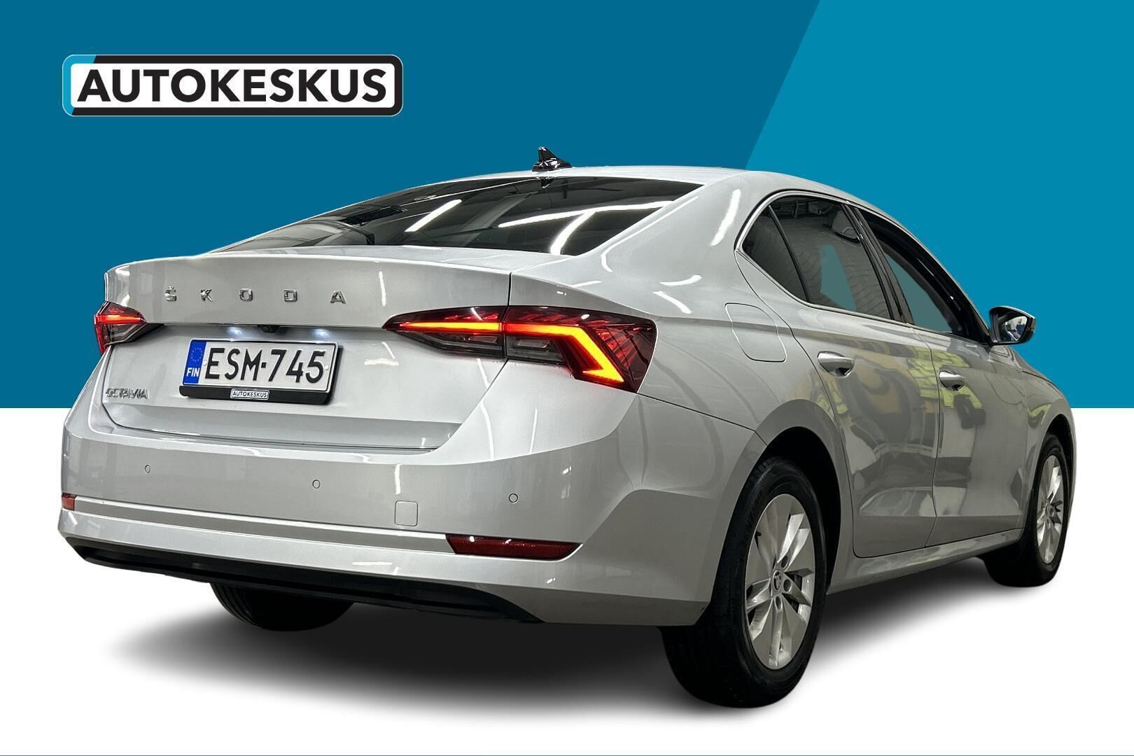 Skoda Octavia iso kuva 6